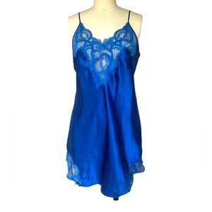 Vintage Victoria’s Secret Gold Label Chemise Lingerie Blue Lace Trim Slip  M
